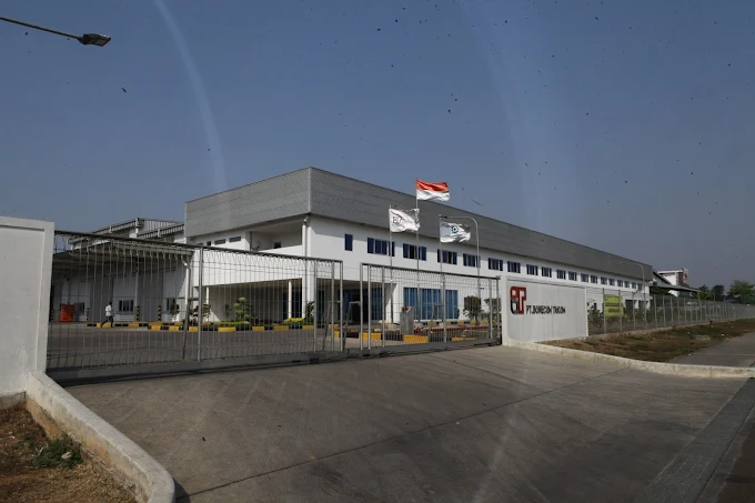 gaji pt bonecom tricom