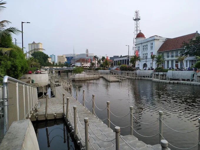 Gaji PT Bahtera Adhiguna