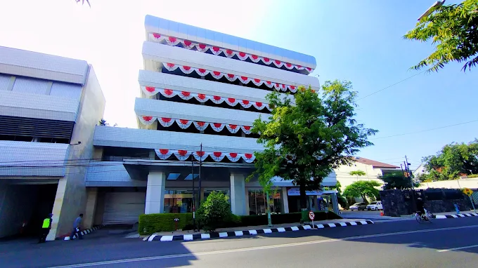 Gaji karyawan PT Djarum Kudus