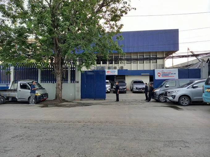 Gaji karyawan PT Dharma Guna Wibawa 